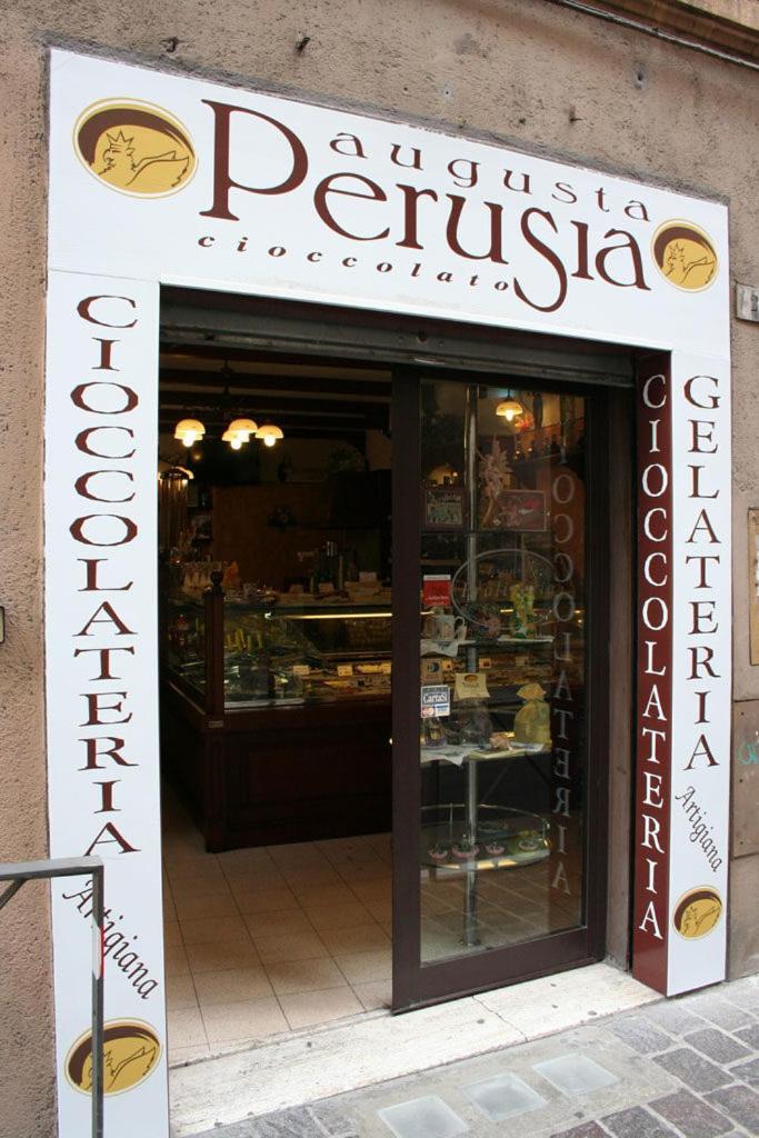 La Piccola Reggia Pérouse